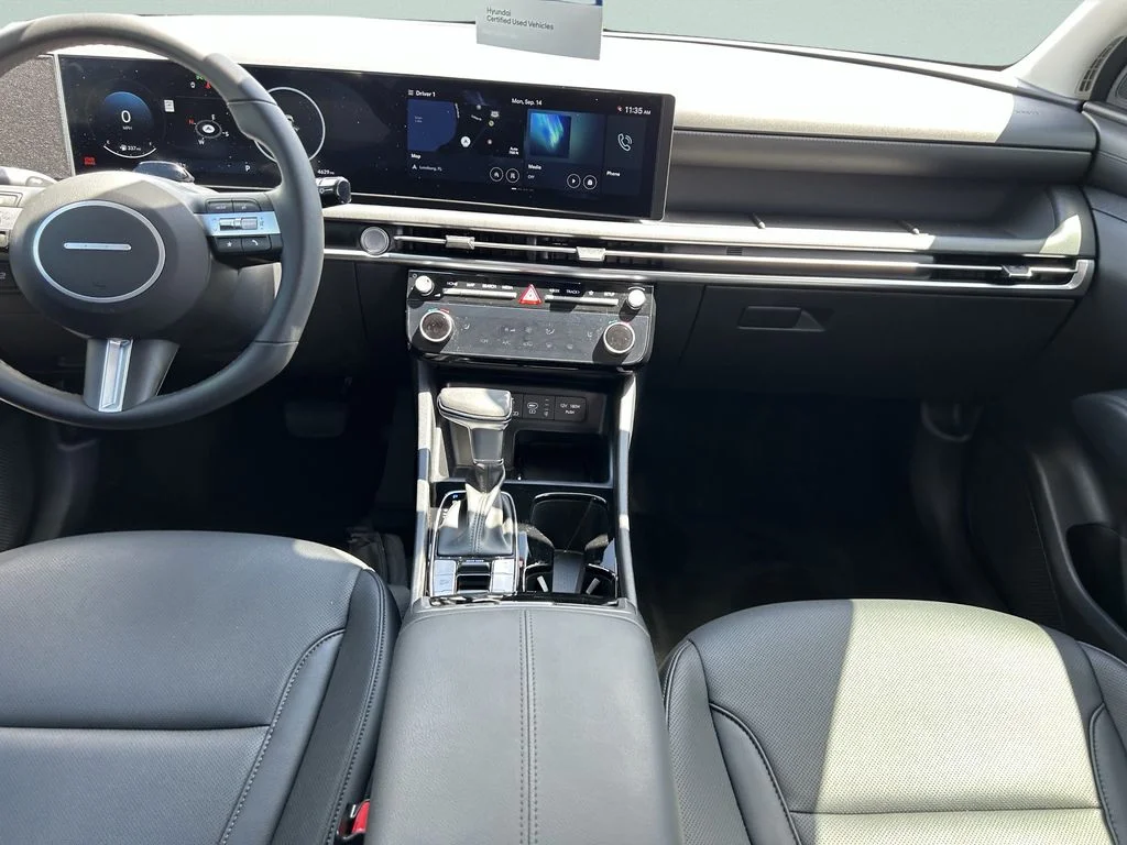 Used 2025 Gray Hyundai SEL Convenience image 20