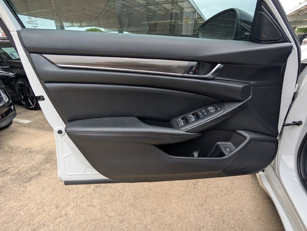 Used 2022 White Honda Sport image 17