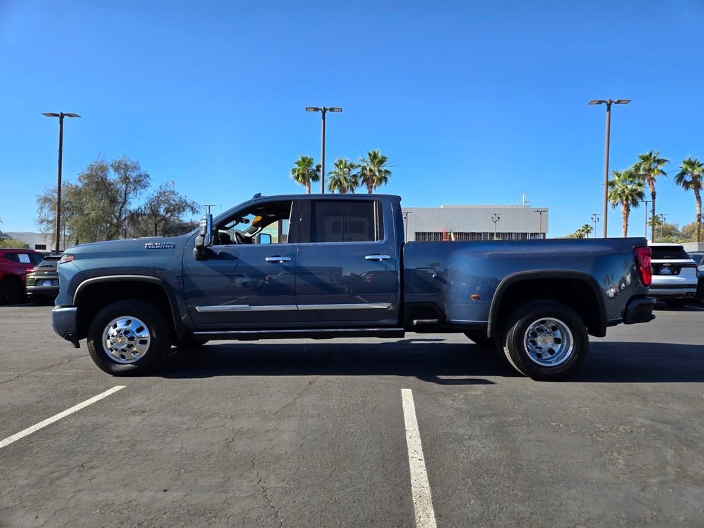 Used 2025 Lakeshore Blue Metallic Chevrolet High Country DRW image 3