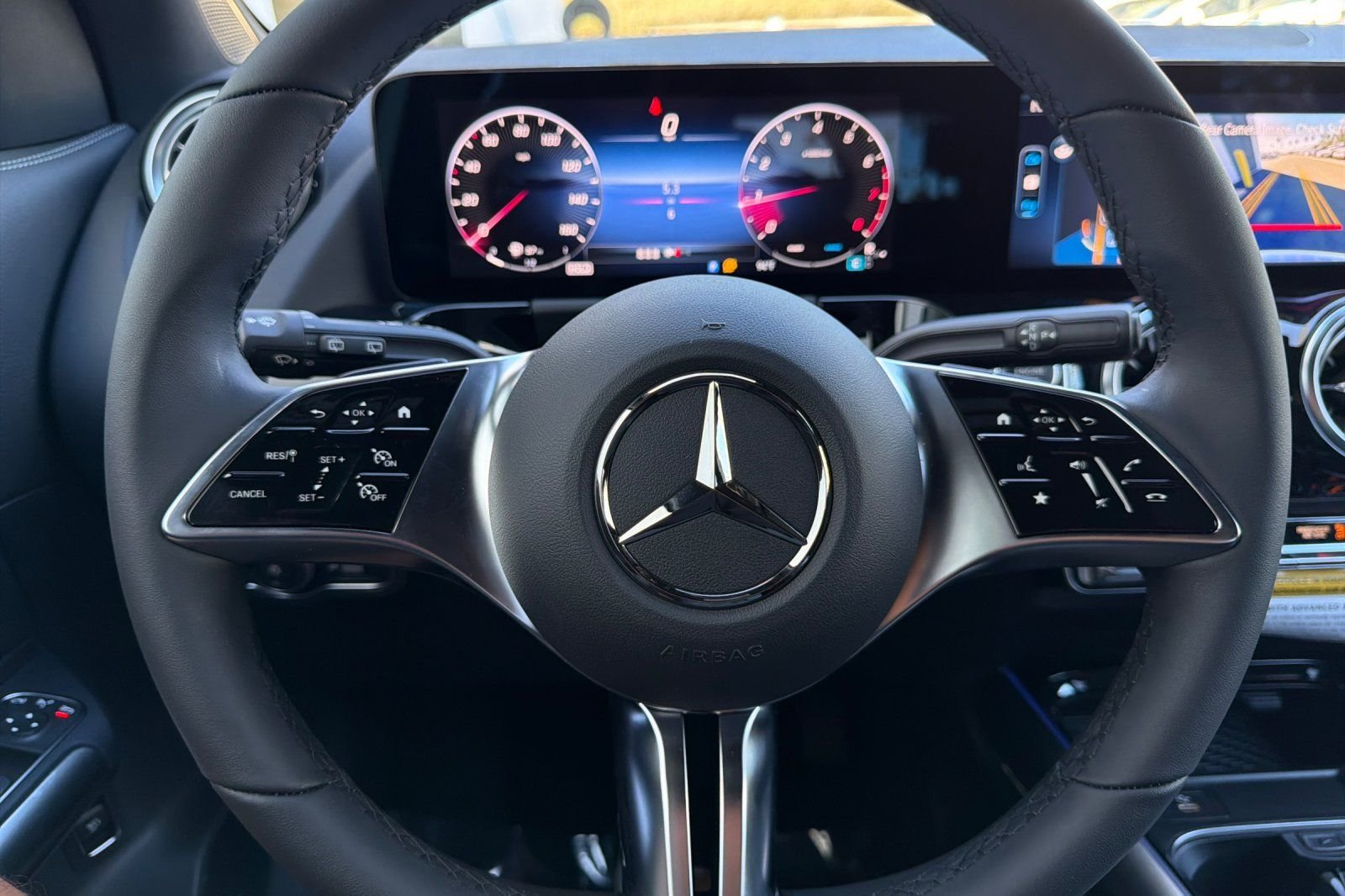 New 2026 Polar White Mercedes-Benz GLA 250 image 21