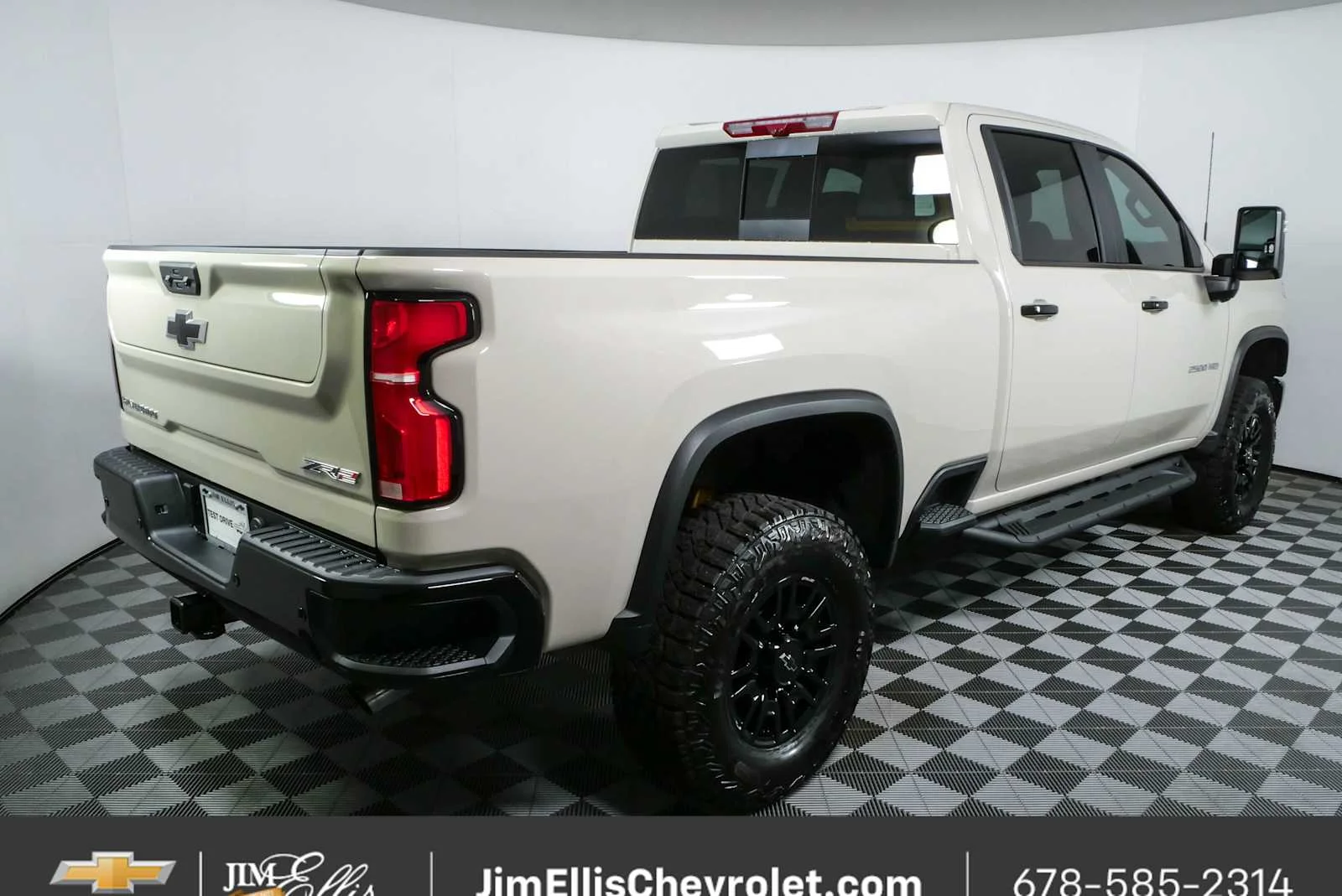 New 2026 White Sands Chevrolet ZR2 image 3