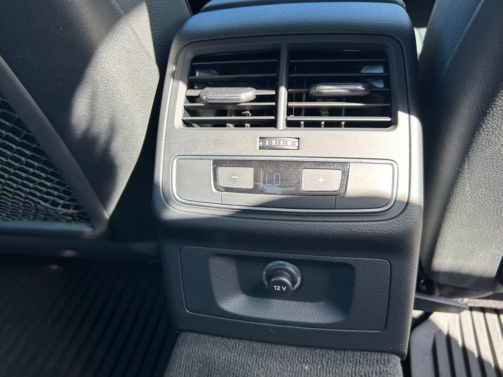 Used 2019  Audi 2.0T Premium image 42