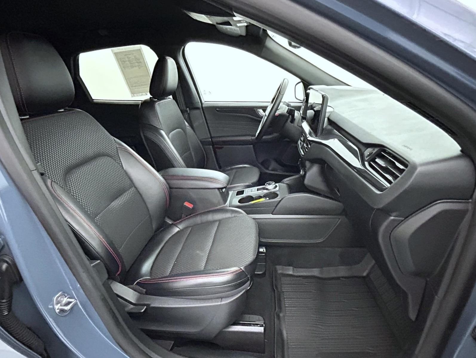 Used 2024 Vapor Blue Ford ST-Line image 15