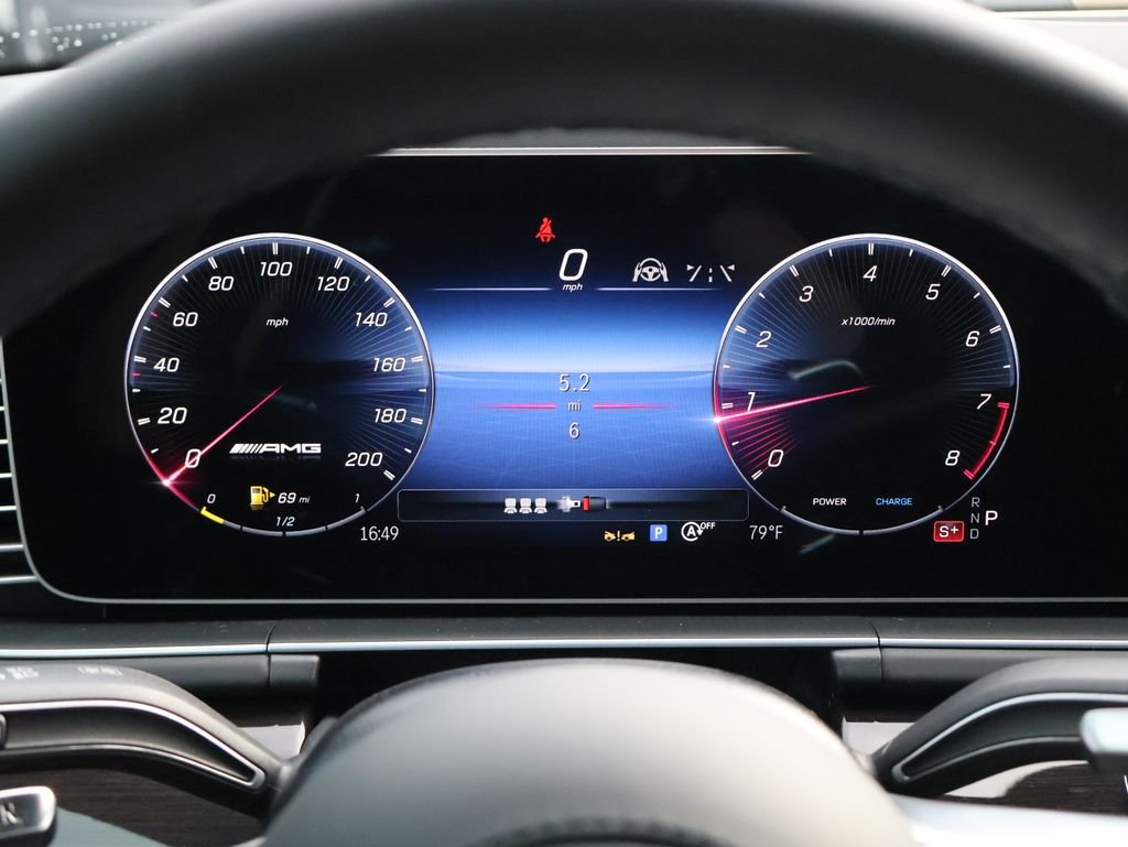 New 2026 MANUFAKTUR Moonlight White Metallic Mercedes-Benz GLE 63 S AMG® image 32