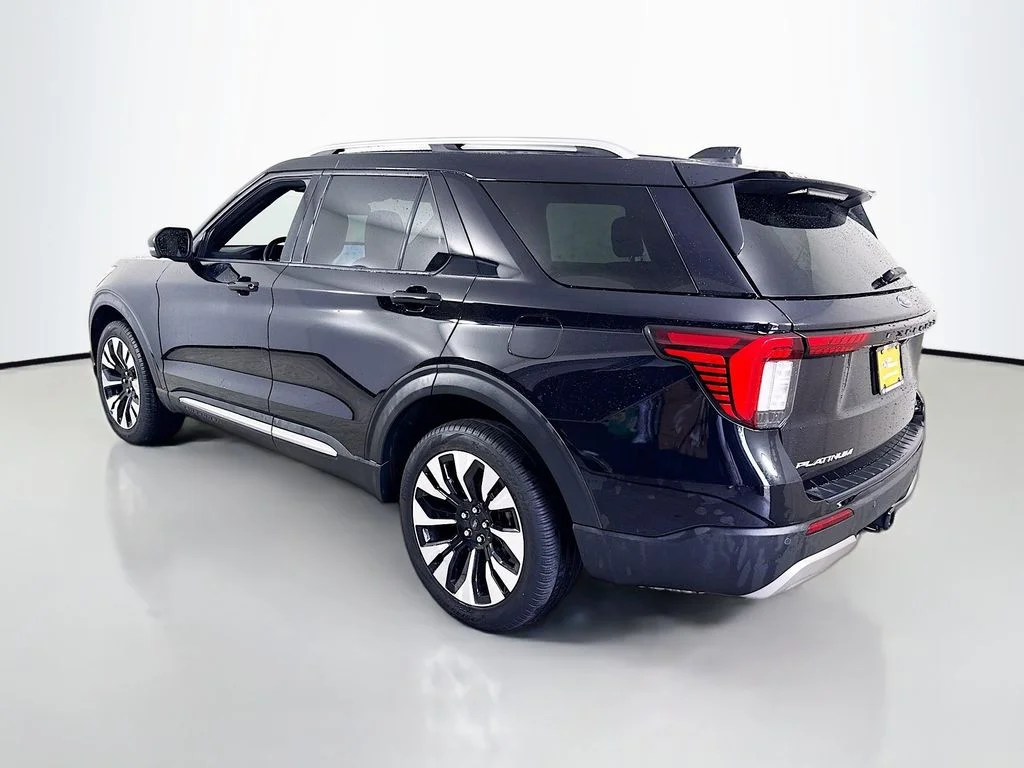 Certified Used 2025 Agate Black Metallic Ford Platinum image 10