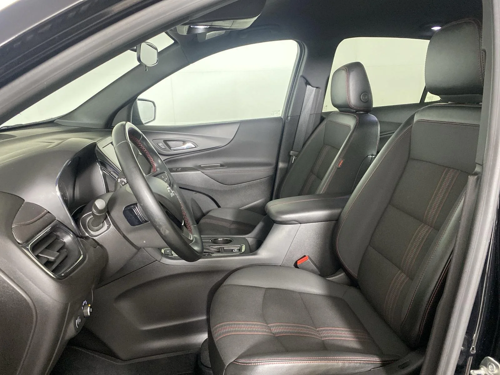 Used 2024 Mosaic Black Metallic Chevrolet RS image 10