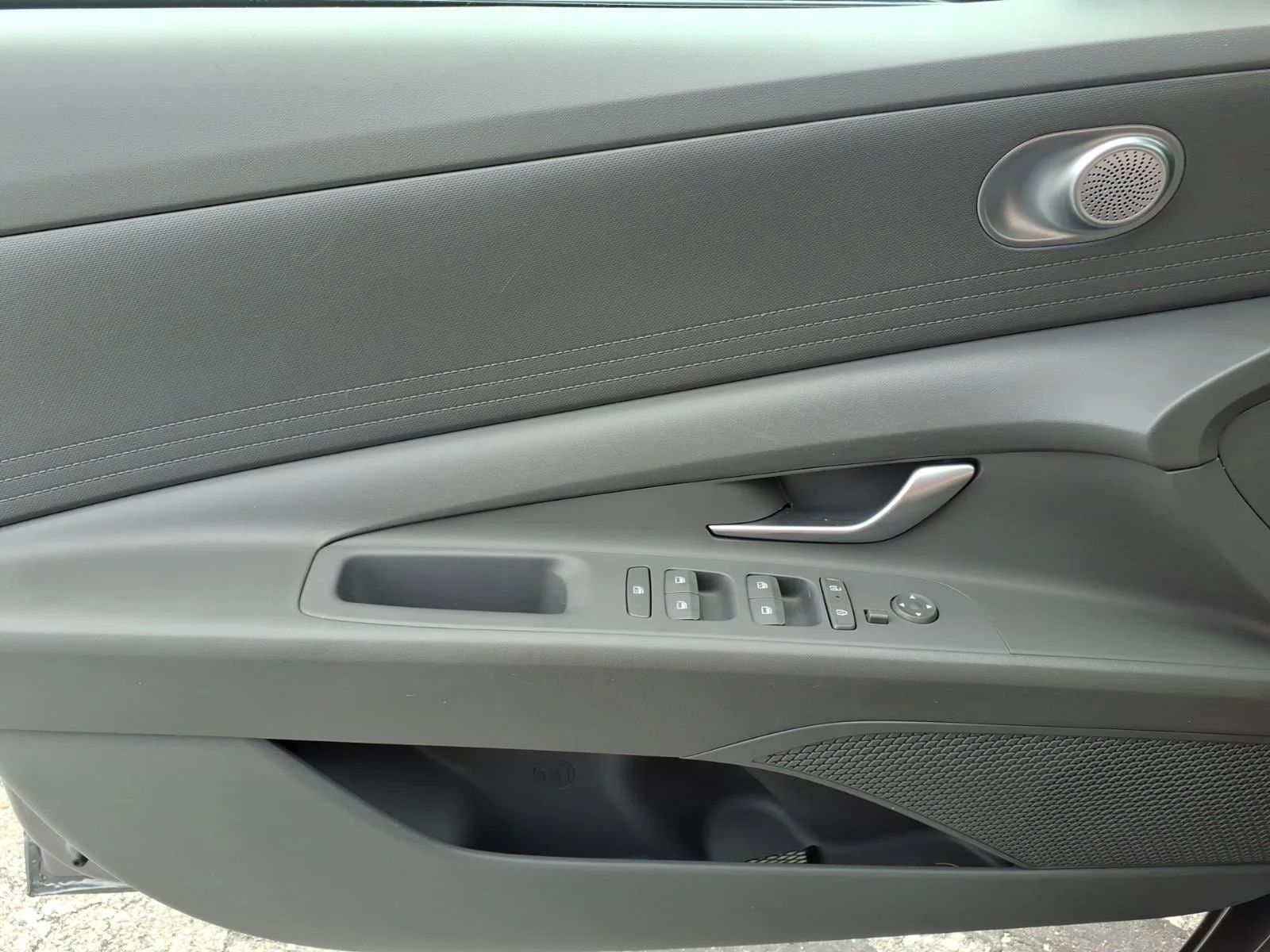 Used 2024 Fluid Metal Hyundai SEL image 24