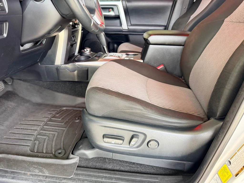 Used 2021 Silver Toyota SR5 image 13