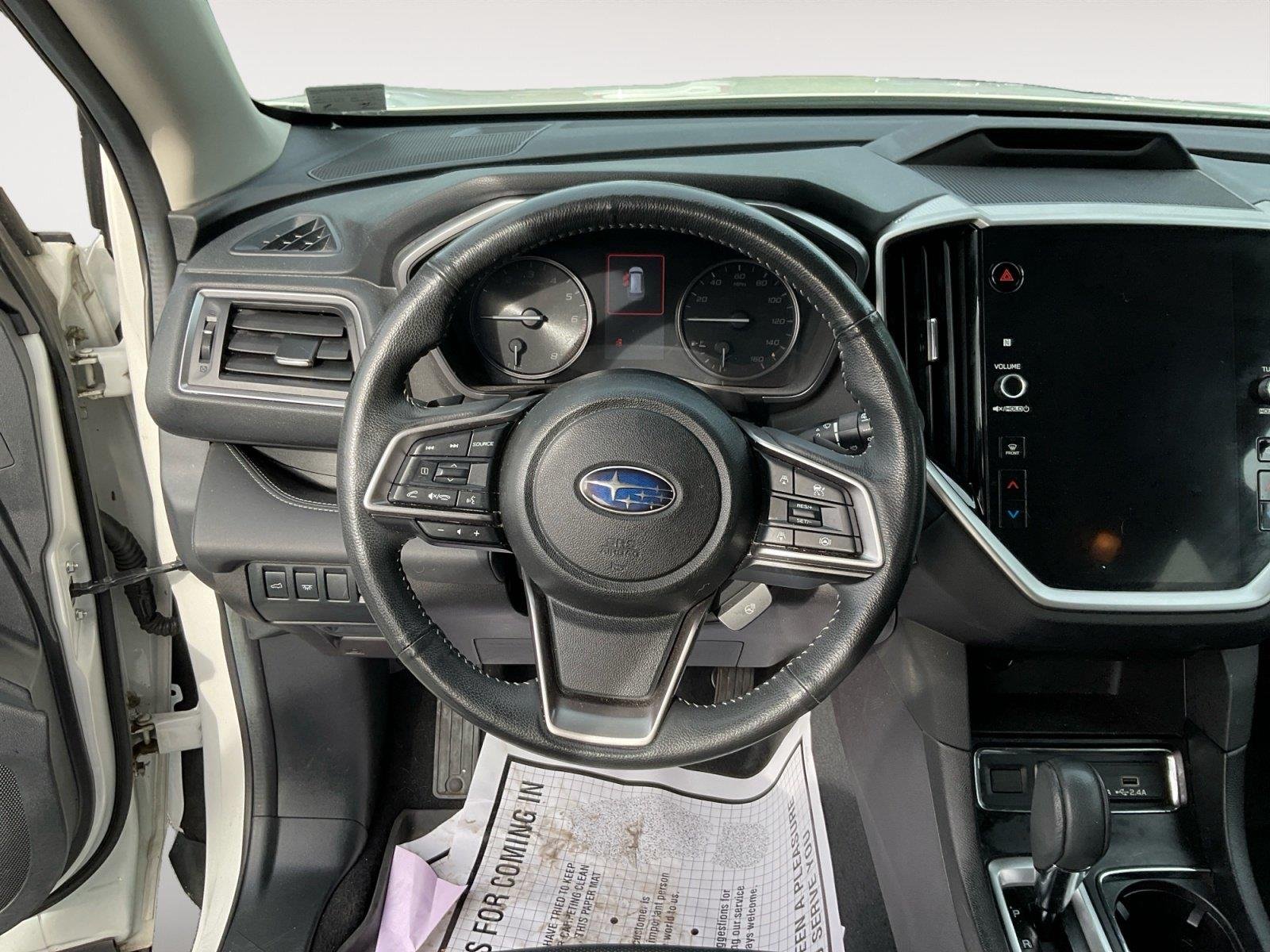 Used 2023 Crystal White Pearl Subaru Limited image 12