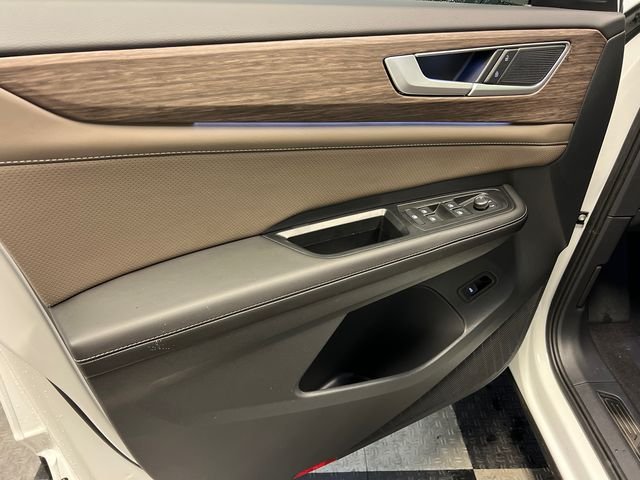 New 2026 White Volkswagen 2.0T SEL image 8