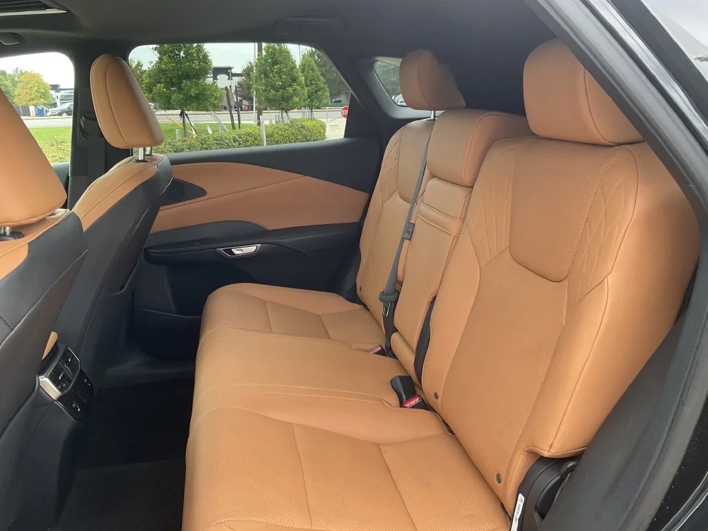 Used 2023 Black Lexus 350 Premium image 14