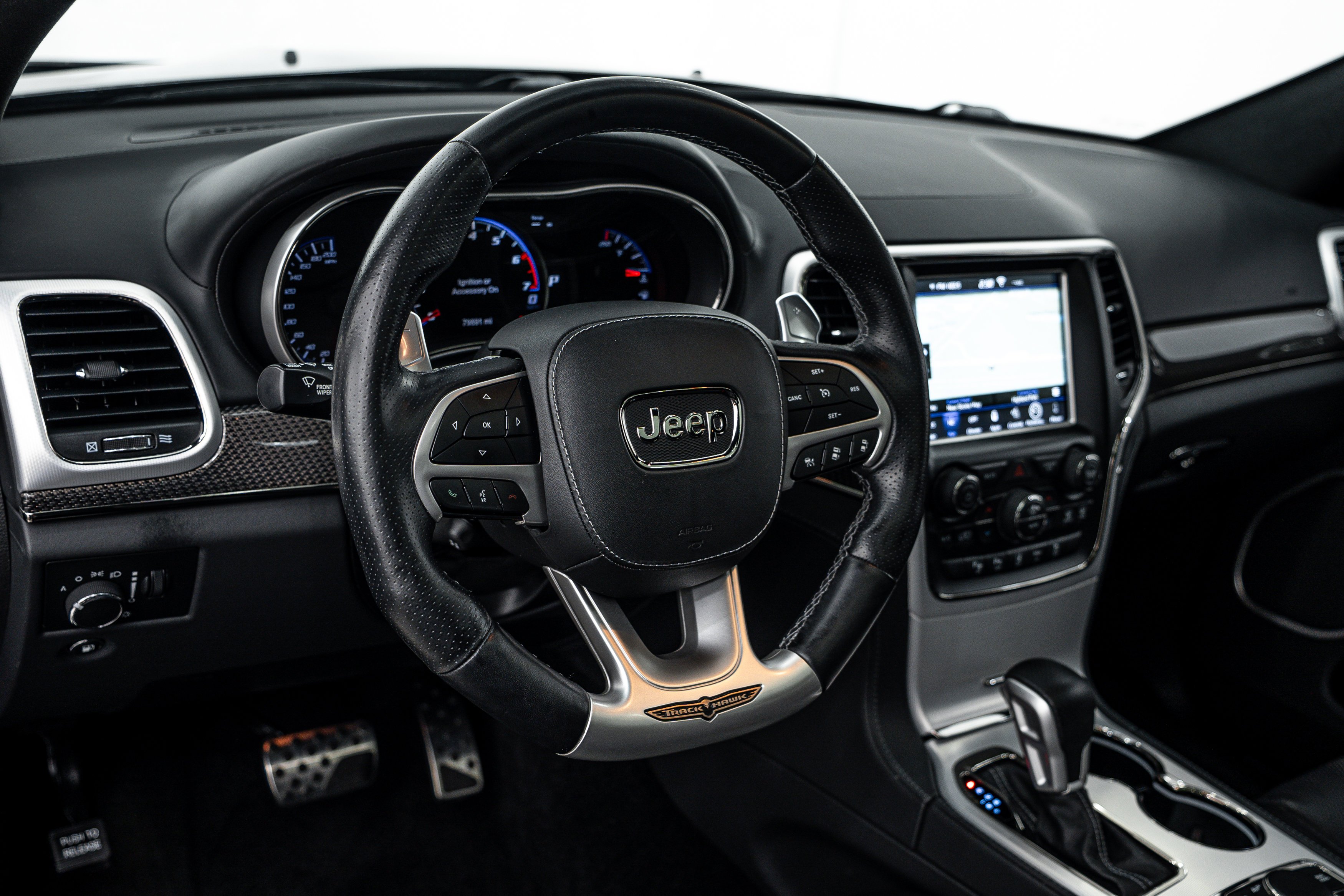 Used 2018 Granite Crystal Metallic Clearcoat Jeep Trackhawk image 10