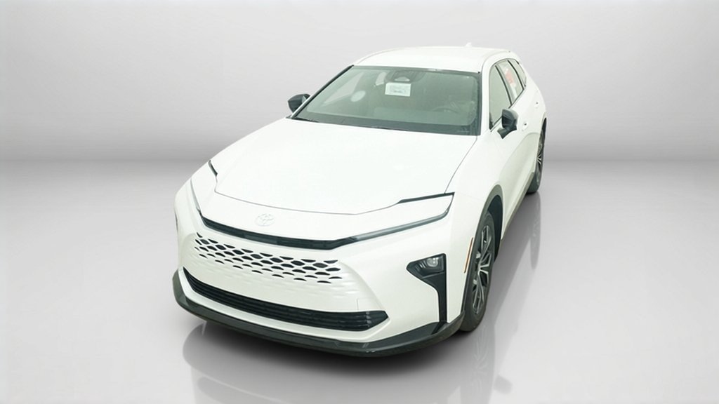 New 2026 Oxygen White Toyota XLE image 10