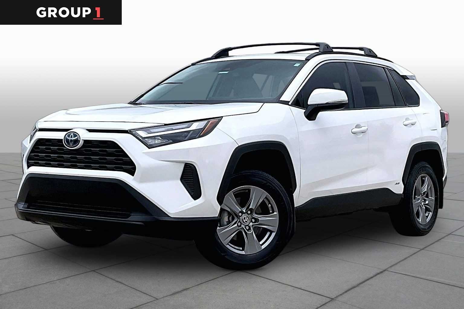 2024 Toyota RAV4 Hybrid XLE AWD's photo