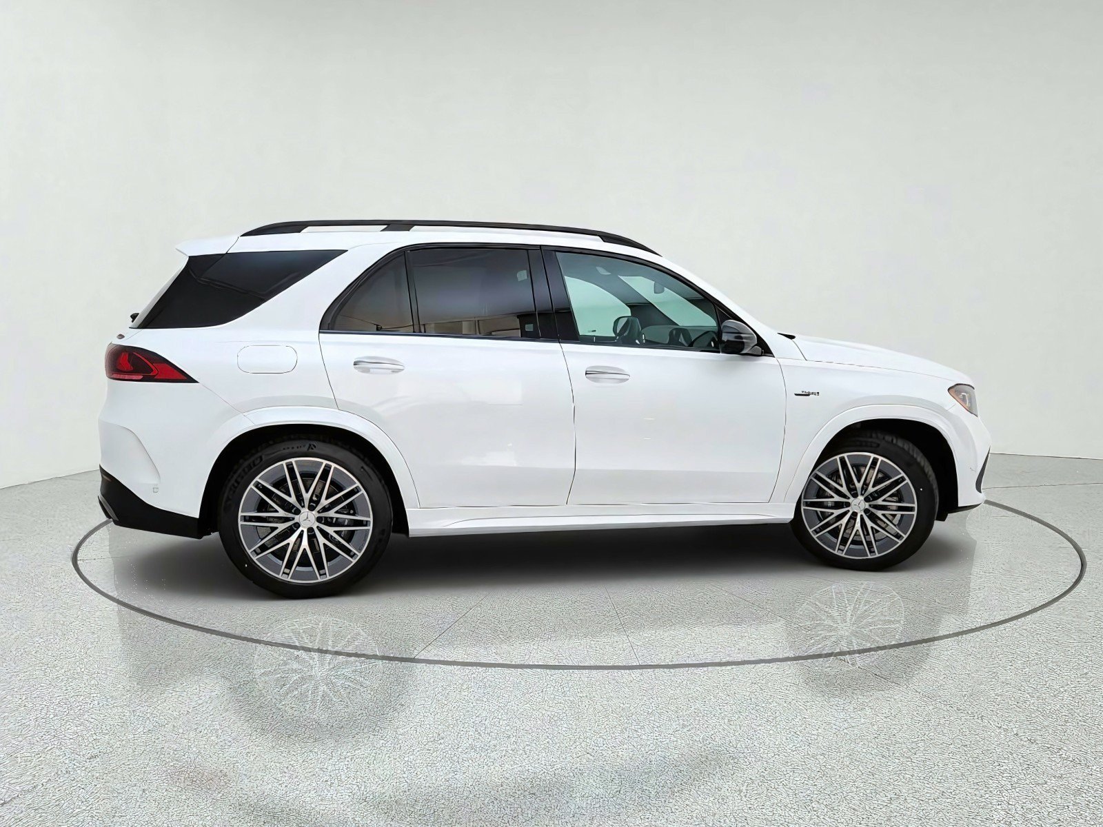 New 2027 MANUFAKTUR Moonlight White Metallic Mercedes-Benz AMG® GLE 53e 4MATIC+ SUV image 37