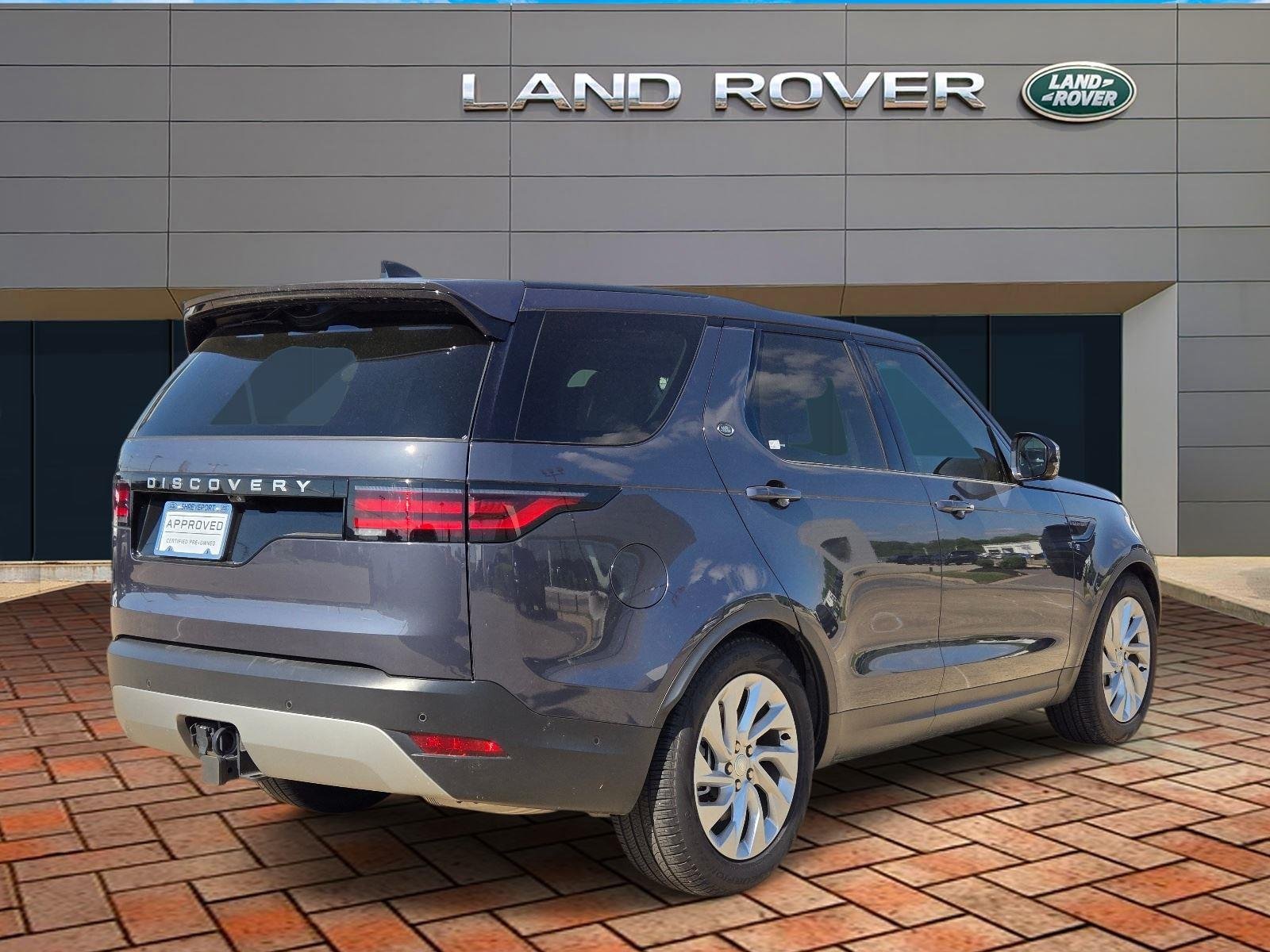 Used 2025 Varesine Blue Metallic Land Rover S image 4