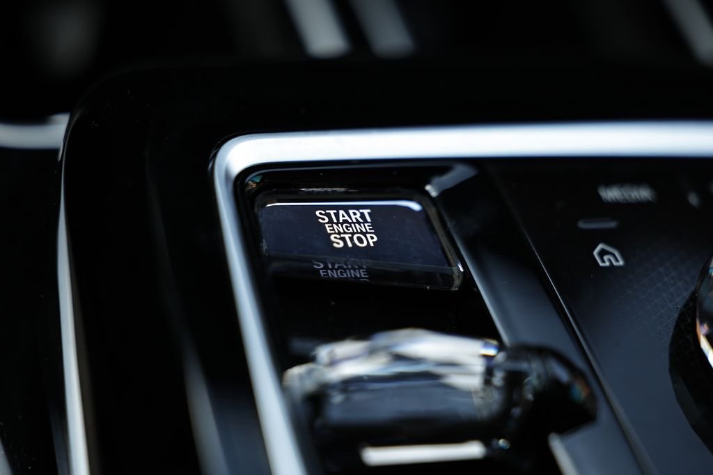 Used 2023 Brooklyn Gray Metallic BMW 740i image 39