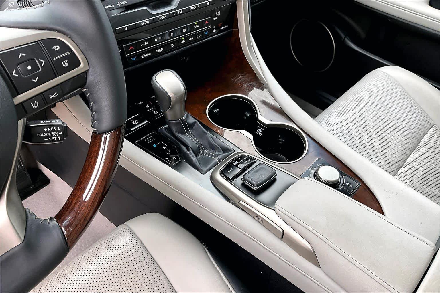 Used 2019 Atomic Silver Lexus  image 16