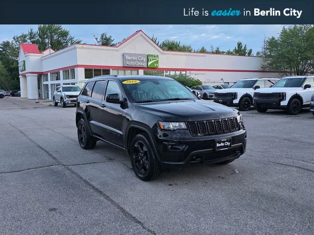 Used 2018 Diamond Black Jeep Laredo image 1