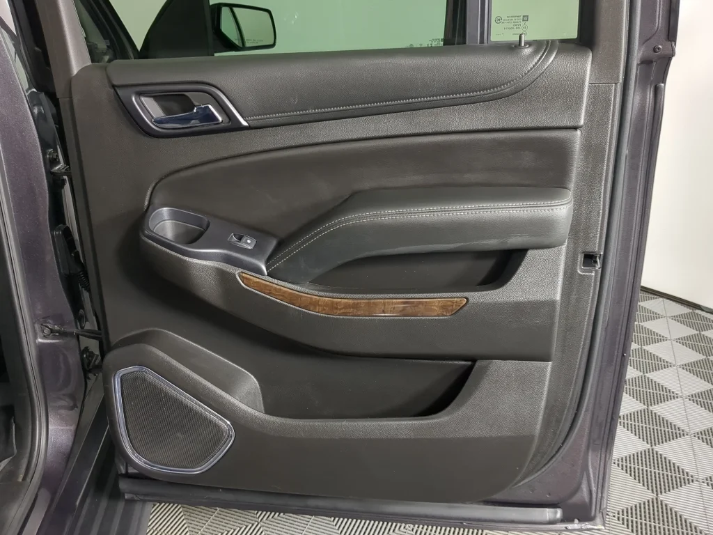 Used 2018 Tungsten Metallic Chevrolet LT image 24