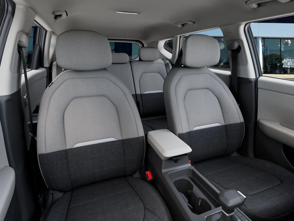 New 2027 Ivory Silver Kia S image 15