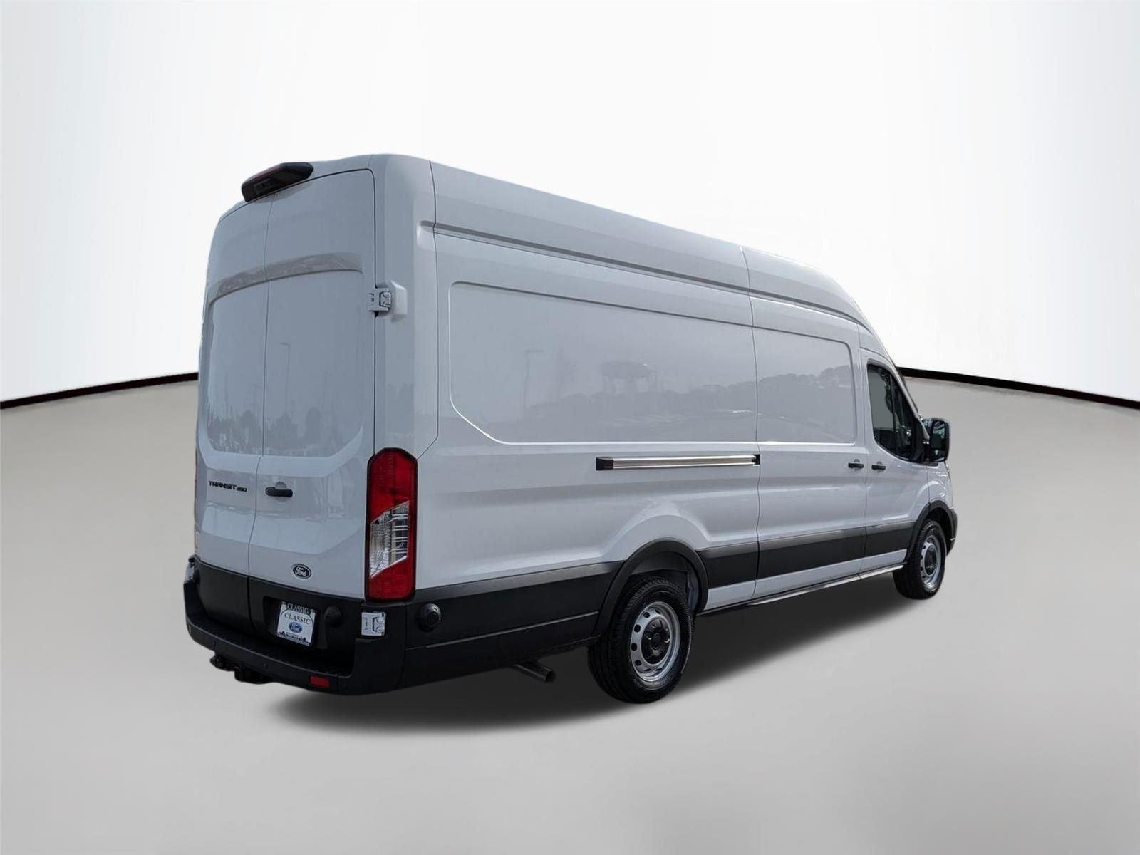 New 2026 Oxford White Ford Cargo Van image 7