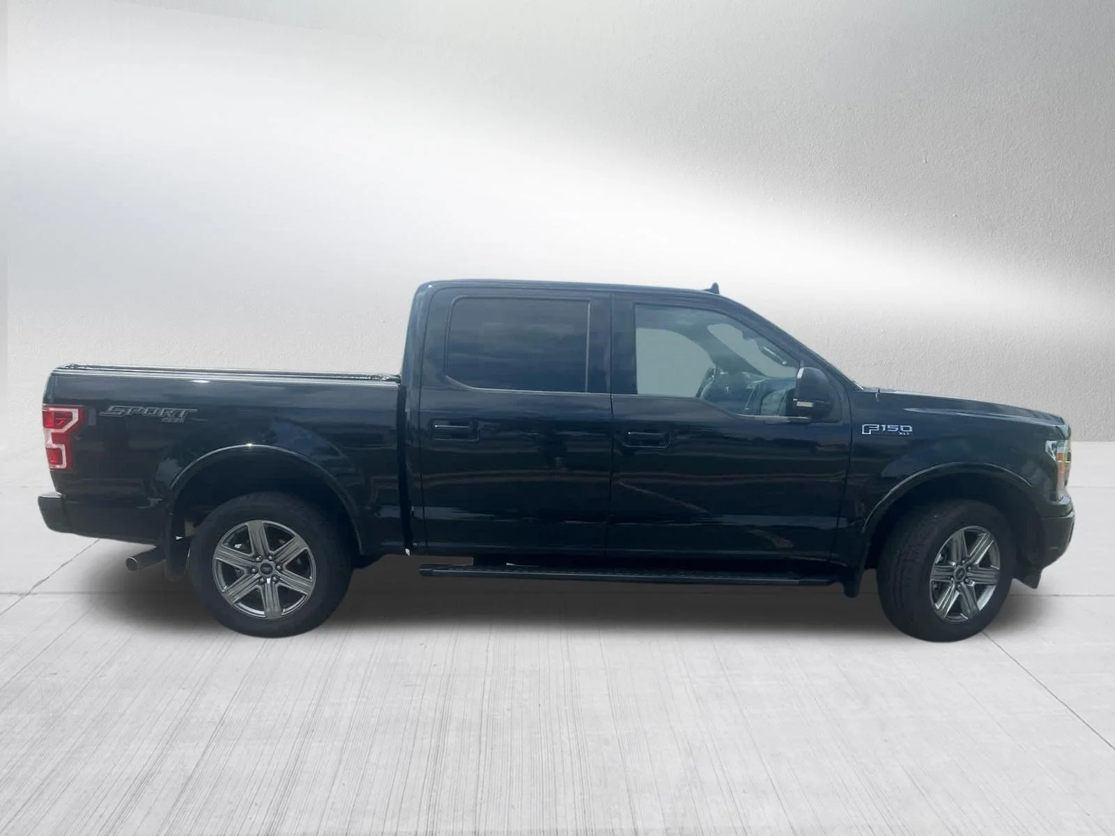 Certified Used 2018 Shadow Black Ford XLT image 8