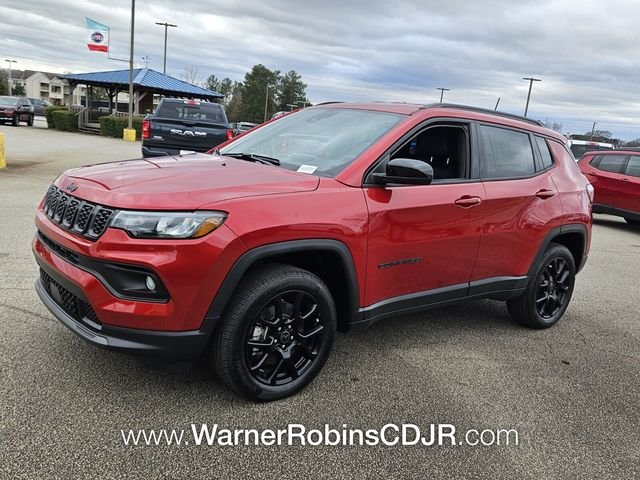 New 2026 Red Hot Pearl-Coat Exterior Paint Jeep Latitude image 3
