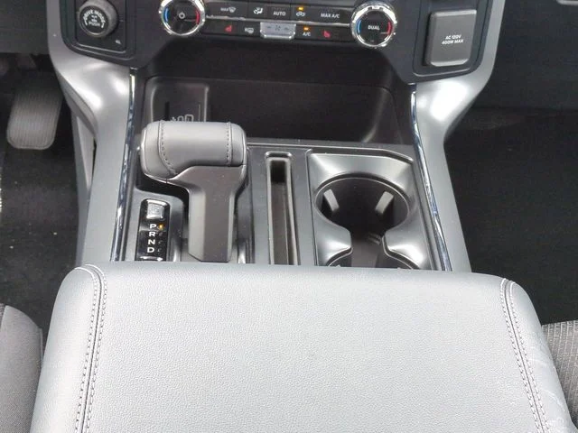New 2026 Carbonized Gray Metallic Ford XLT image 19