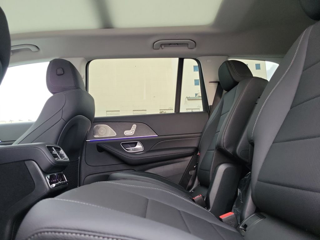 New 2026 Selenite Grey Metallic Mercedes-Benz GLS 450 image 11