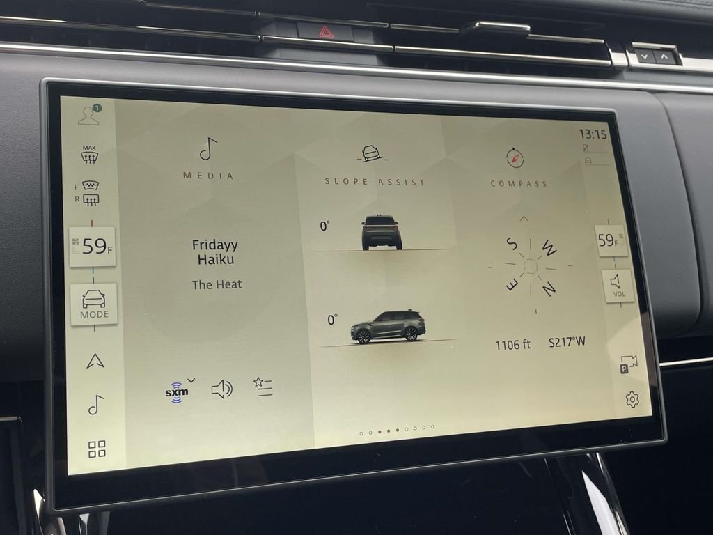 New 2026 Fuji White Land Rover Dynamic SE image 23