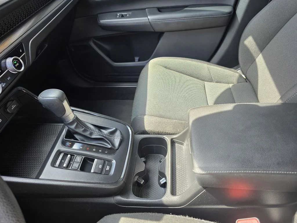 Used 2023 Canyon River Blue Metallic Honda EX image 16
