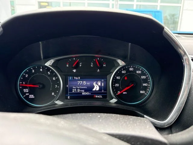 Used 2021 White Chevrolet LT image 2