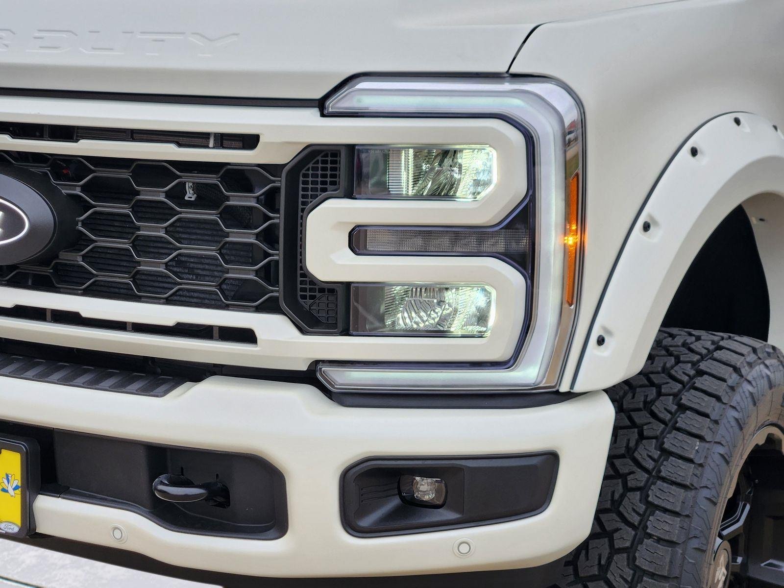New 2026 Star White Metallic Tri-Coat Ford F-250® Lariat® image 5