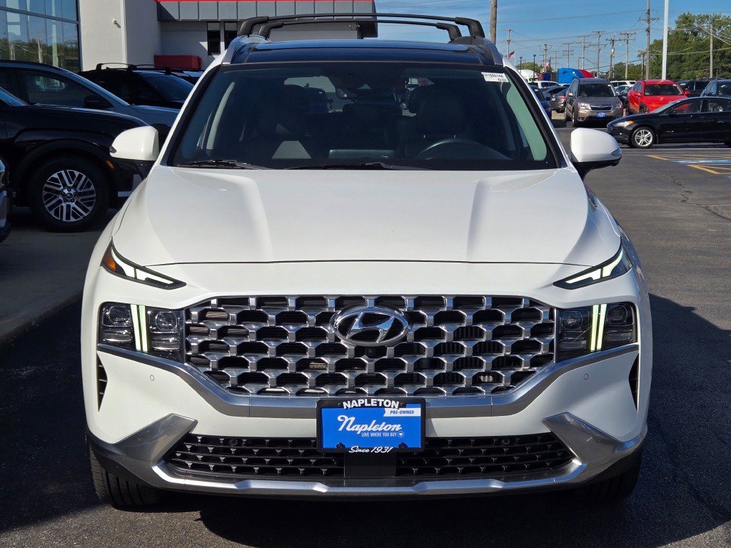 Used 2022 Quartz Hyundai Limited image 2