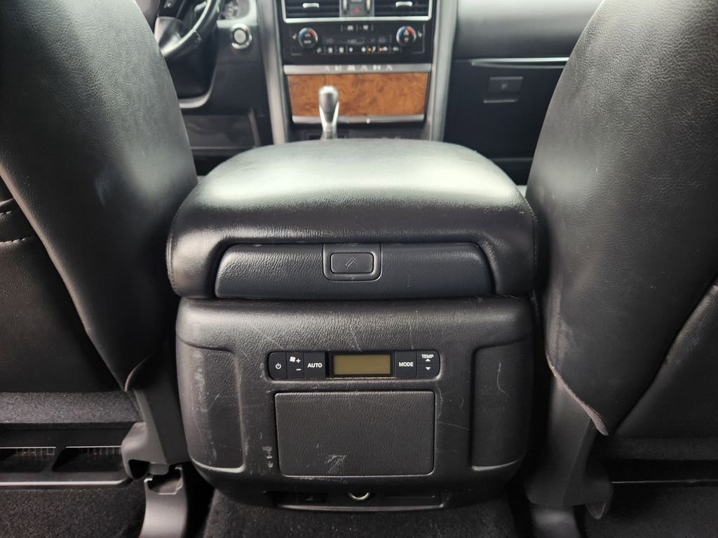 Used 2024 Silver Nissan SL image 16