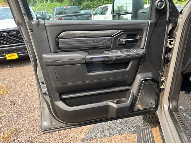 New 2026 Ceramic Gray Clearcoat RAM Limited image 15