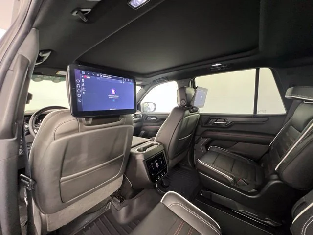 2025 GMC Yukon AT4 Ultimate - Photo 15