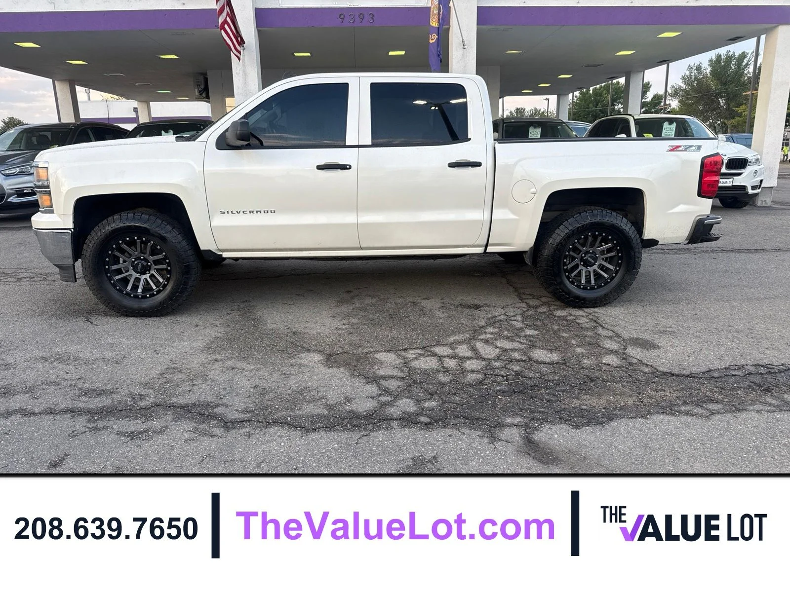 Used 2014 White Chevrolet LT image 7