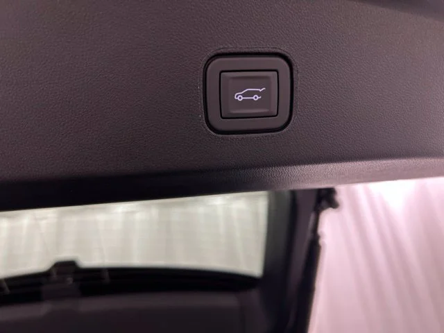 2027 Cadillac LYRIQ Sport - Photo 28