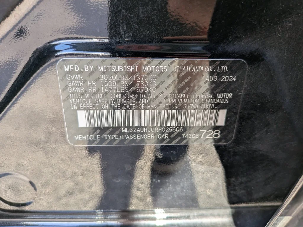 Used 2024 Black Mitsubishi LE image 33