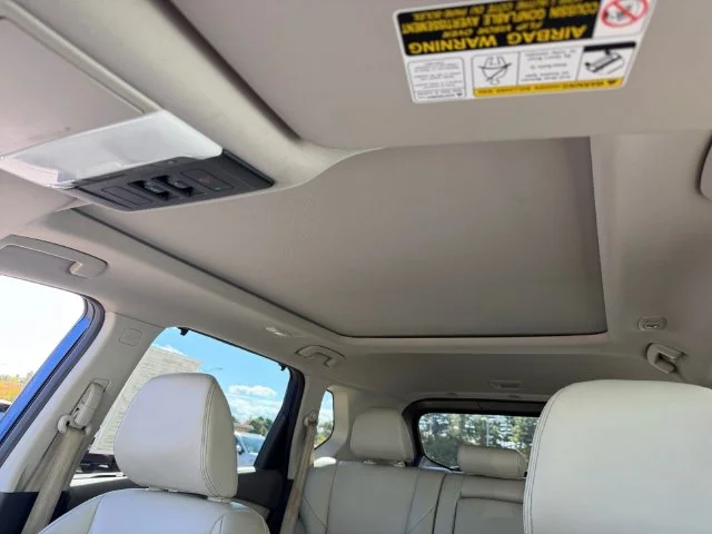 Used 2021 Blue Nissan SL image 26