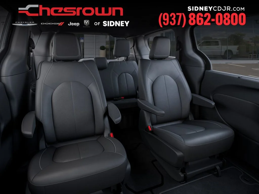 New 2026 Diamond Black Crystal Pearl-Coat Exterior Paint Chrysler Select image 15