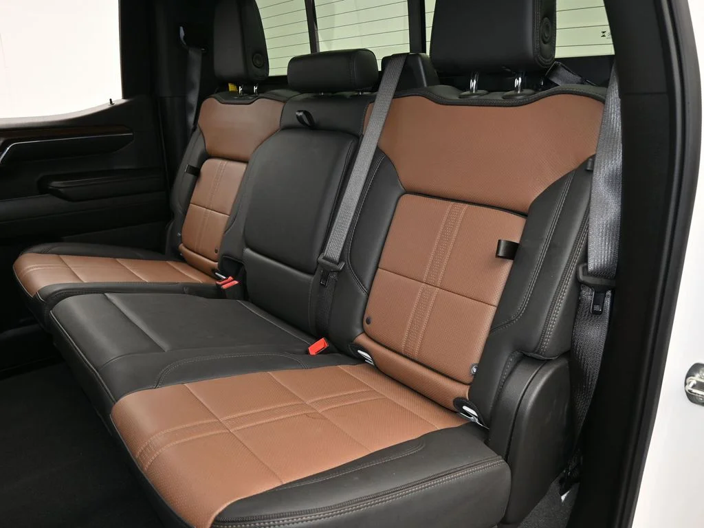 2024 Chevrolet Silverado 1500 High Country - Photo 40