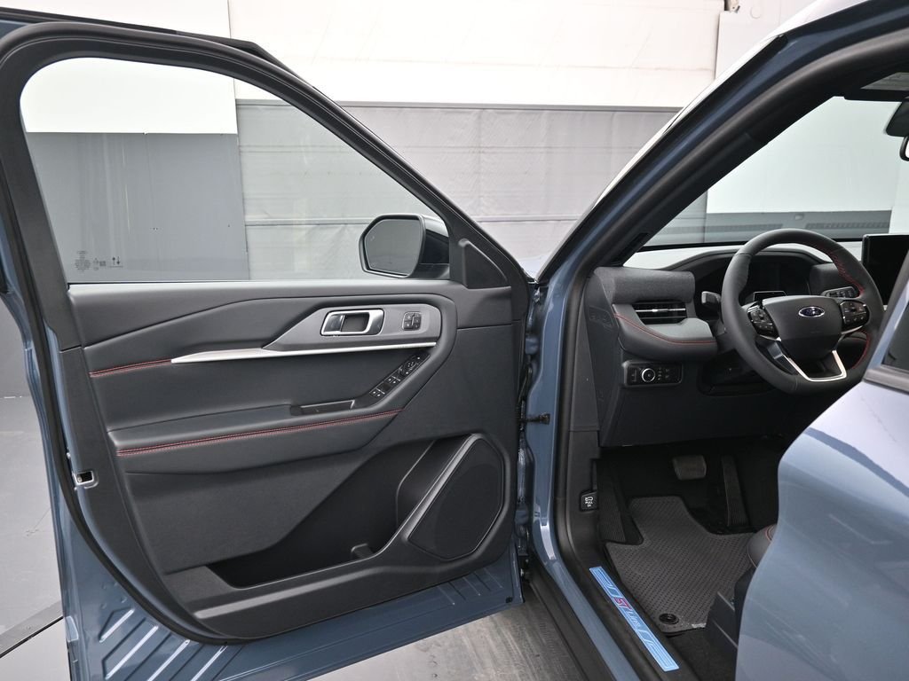 New 2026 Vapor Blue Metallic Ford ST-Line image 8