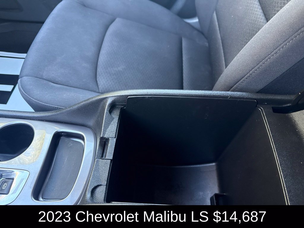 Used 2023 Summit White Chevrolet LS image 31