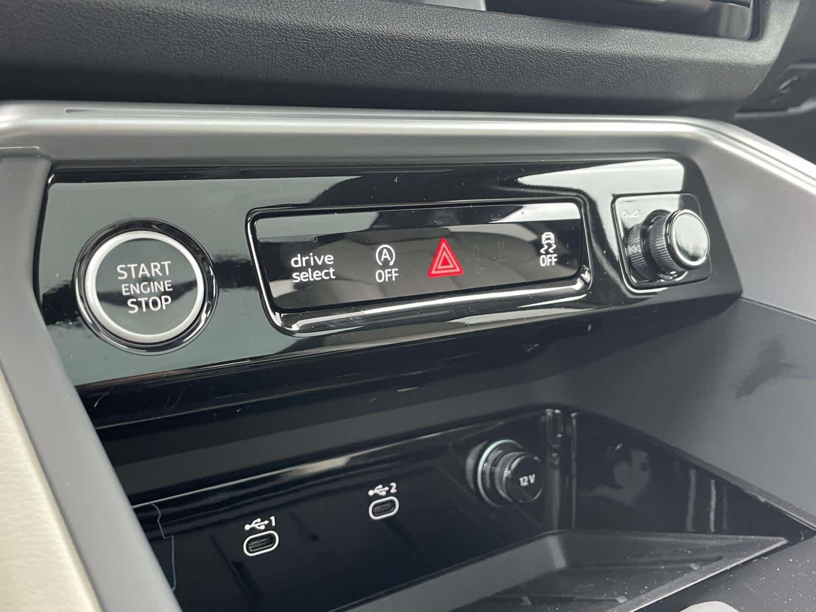 New 2025 Glacier White Metallic Audi Premium Plus image 28