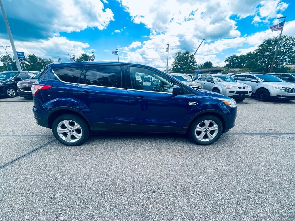 Used 2014 Blue Ford SE image 7