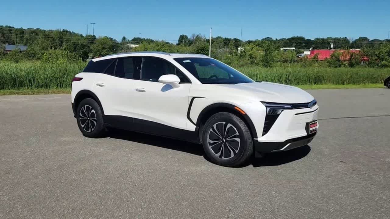 Used 2024 Chevrolet Blazer EV LT with VIN 3GNKDBRJ8RS211044 for sale in Waterville, ME