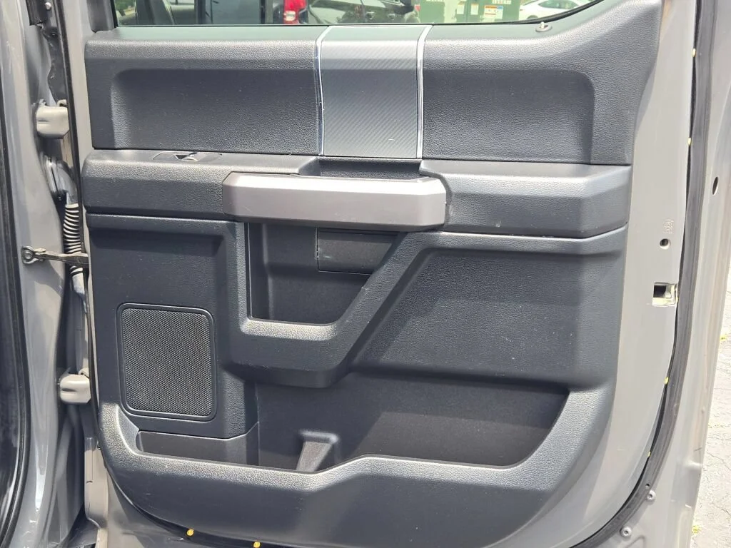 Used 2020 Gray Ford XLT image 12